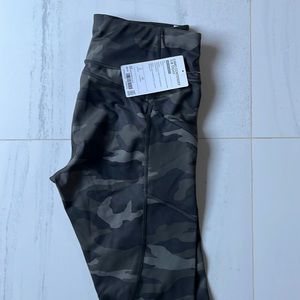 NWT camo contender large tall 7/8 tight